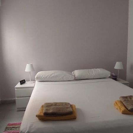 Lucias Lovely Apartment With Lovorka 洛斯阿尔卡萨雷斯 外观 照片